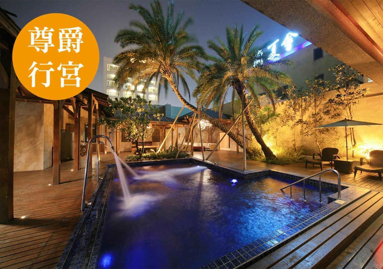 Lanshy Motel Taichung Buitenkant foto