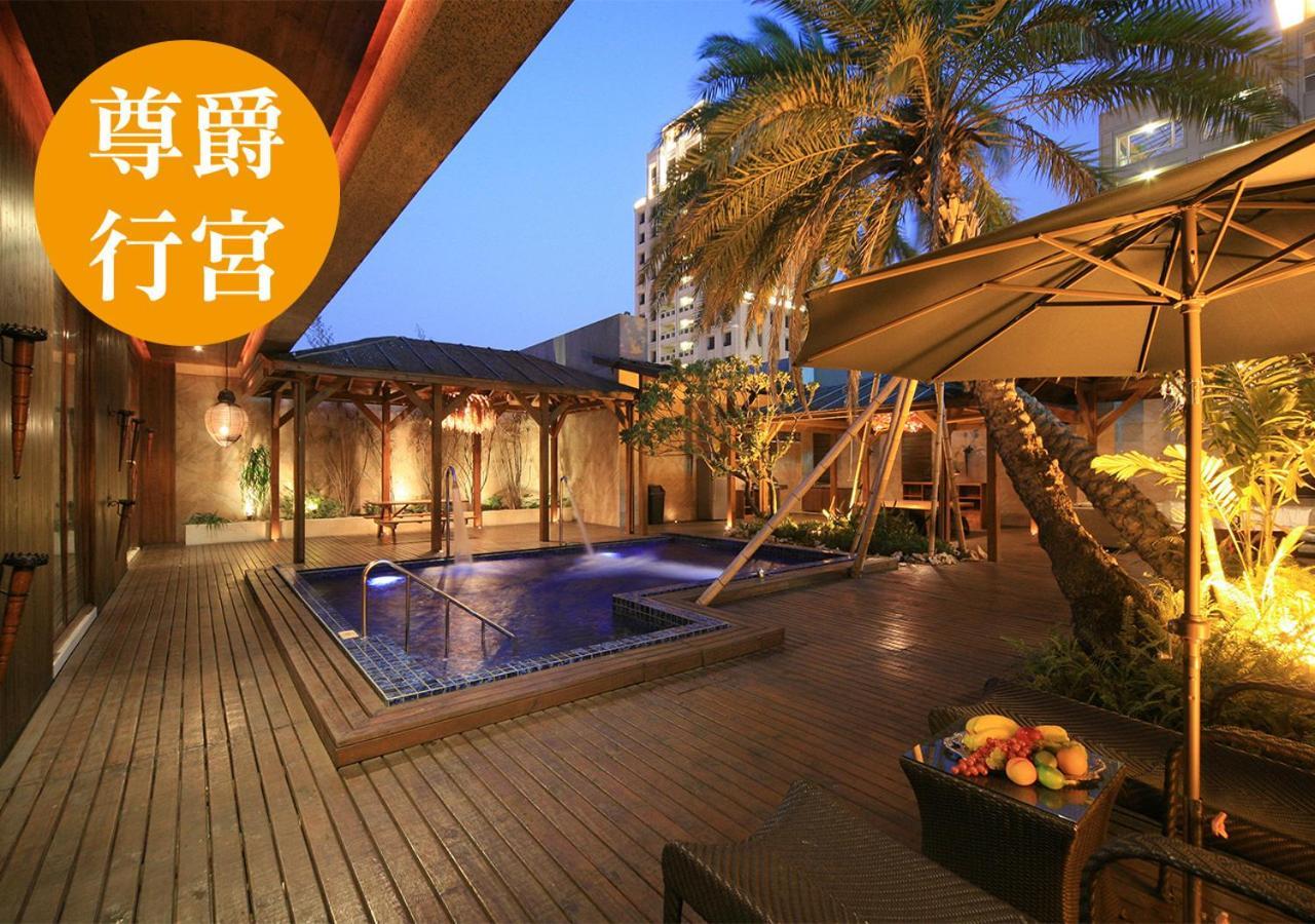 Lanshy Motel Taichung Buitenkant foto
