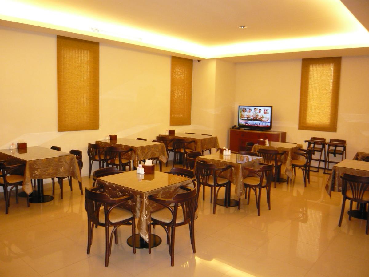 Lanshy Motel Taichung Buitenkant foto