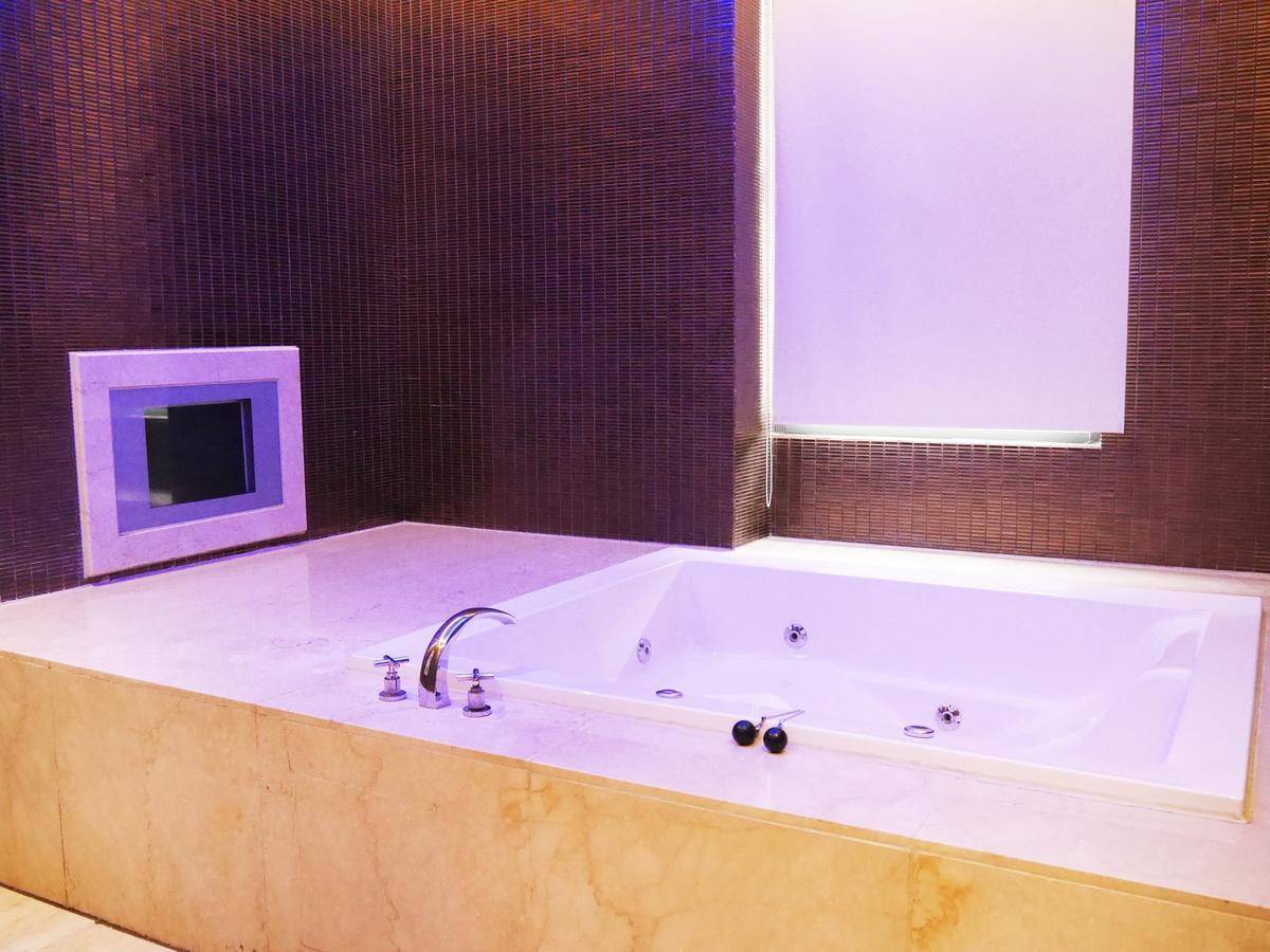 Lanshy Motel Taichung Buitenkant foto